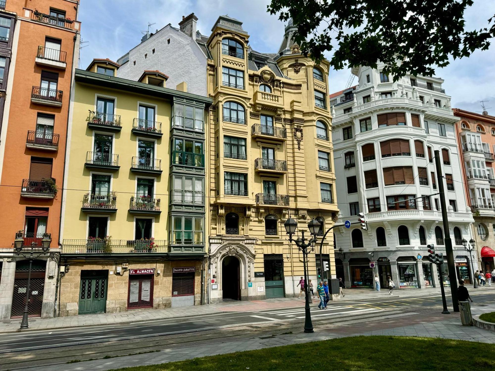 Ribera - Rooms - Old Town - A/C - From 1880 Bilbao Buitenkant foto